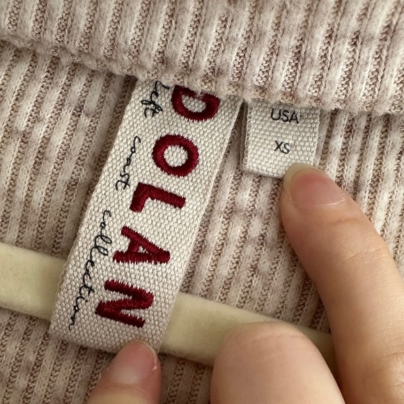 DOLAN Mockneck Long Sleeve Sweater with Keyhole Neckline, Tan, Size XS - Picture 9 of 16